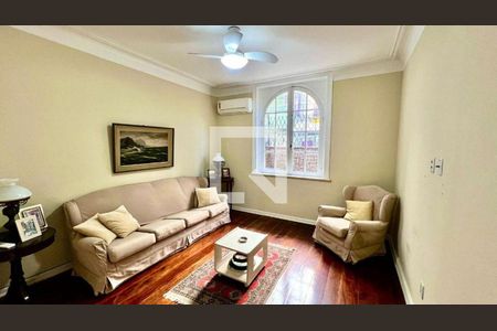 Casa à venda com 4 quartos, 152m² em Icaraí, Niterói