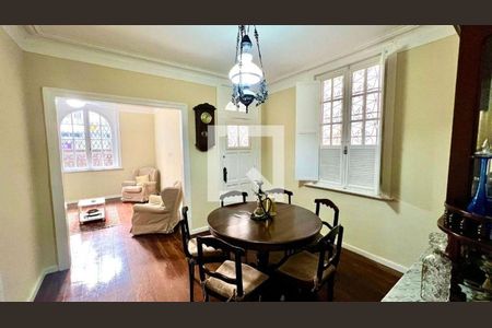 Casa à venda com 4 quartos, 152m² em Icaraí, Niterói