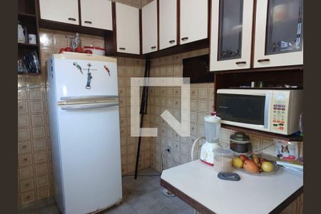 Casa à venda com 2 quartos, 200m² em Piratininga, Niterói