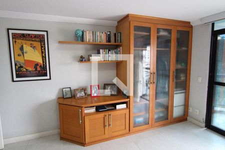 Apartamento à venda com 4 quartos, 300m² em Ingá, Niterói