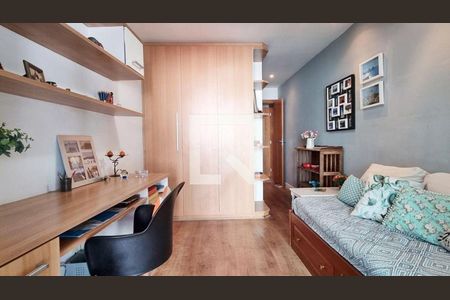 Apartamento à venda com 4 quartos, 188m² em Icaraí, Niterói