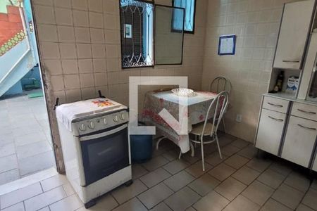 Casa à venda com 184m², 2 quartos e 2 vagas