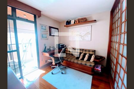 Apartamento à venda com 4 quartos, 173m² em Icaraí, Niterói