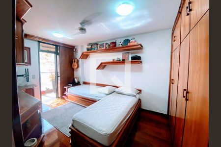 Apartamento à venda com 4 quartos, 173m² em Icaraí, Niterói