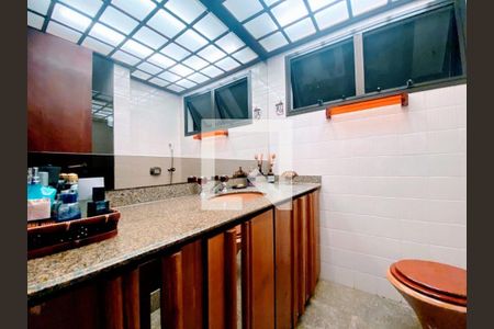 Apartamento à venda com 4 quartos, 173m² em Icaraí, Niterói