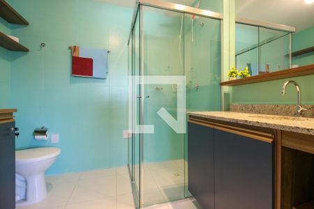 Banheiro de kitnet/studio à venda com 1 quarto, 29m² em Pinheiros, São Paulo