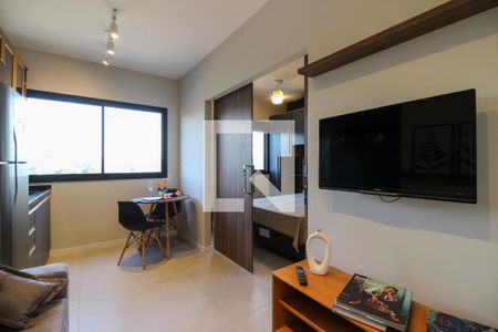 Sala/Cozinha de kitnet/studio para alugar com 1 quarto, 29m² em Pinheiros, São Paulo