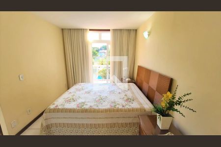 Casa à venda com 4 quartos, 400m² em Piratininga, Niterói