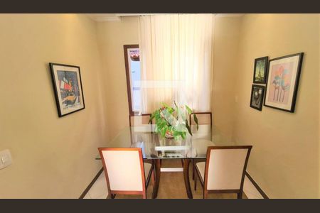 Casa à venda com 4 quartos, 400m² em Piratininga, Niterói