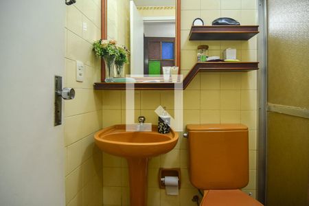 Apartamento à venda com 82m², 2 quartos e 1 vaga Apartamento à venda com 82m², 2 quartos e 1 vagaBanheiro