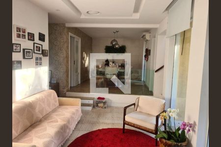 Casa à venda com 4 quartos, 270m² em Maceio, Niterói