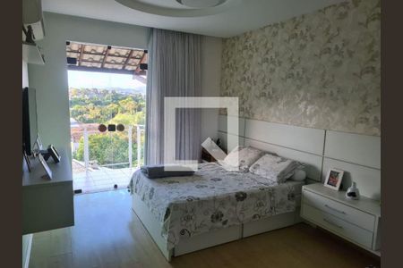 Casa à venda com 4 quartos, 270m² em Maceio, Niterói