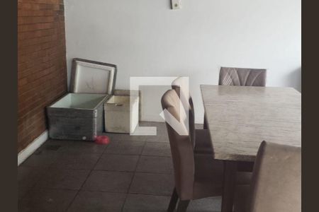 Casa à venda com 5 quartos, 270m² em São Francisco, Niterói