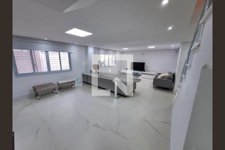 Casa à venda com 3 quartos, 275m² em Vila Prudente, São Paulo