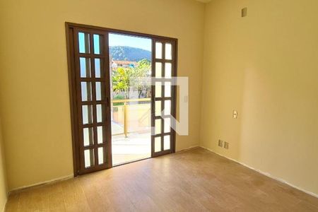 Casa à venda com 4 quartos, 180m² em São Francisco, Niterói