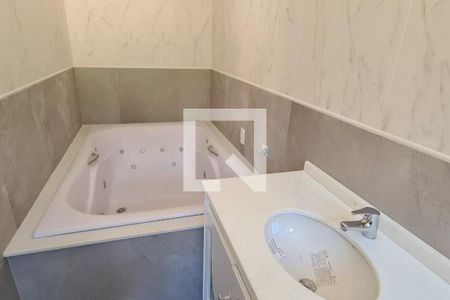 Casa à venda com 4 quartos, 180m² em São Francisco, Niterói