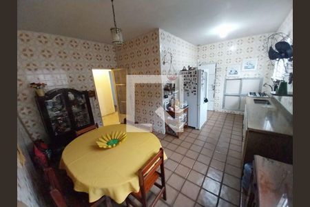 Casa à venda com 5 quartos, 256m² em Barreto, Niterói