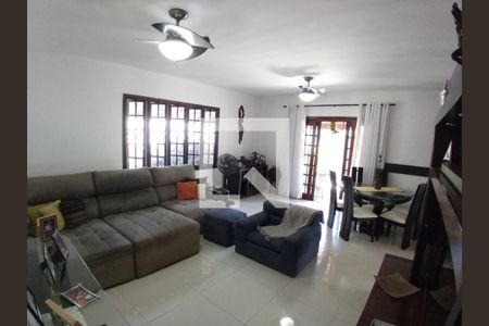 Casa à venda com 3 quartos, 280m² em Maravista, Niterói