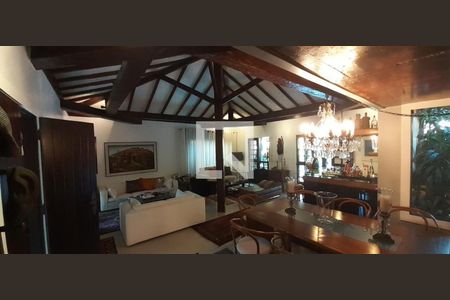 Casa à venda com 4 quartos, 202m² em Vila Progresso, Niterói