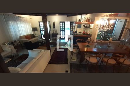 Casa à venda com 4 quartos, 202m² em Vila Progresso, Niterói