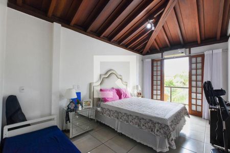 Casa à venda com 5 quartos, 460m² em Camboinhas, Niterói