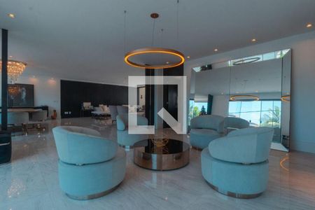 Casa à venda com 5 quartos, 600m² em São Francisco, Niterói