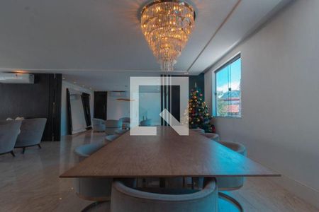 Casa à venda com 5 quartos, 600m² em São Francisco, Niterói