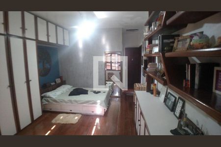 Casa à venda com 5 quartos, 320m² em Engenho do Mato, Niterói
