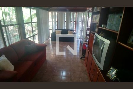 Casa à venda com 5 quartos, 320m² em Engenho do Mato, Niterói