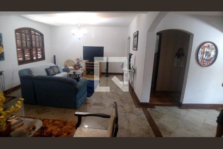 Casa à venda com 5 quartos, 320m² em Engenho do Mato, Niterói