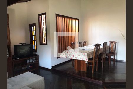Casa à venda com 3 quartos, 176m² em Piratininga, Niterói