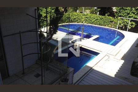 Casa à venda com 3 quartos, 220m² em Pendotiba, Niterói