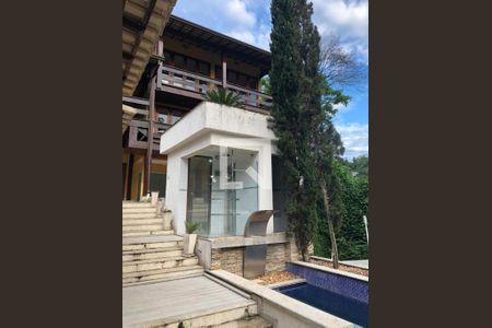 Casa à venda com 3 quartos, 220m² em Pendotiba, Niterói