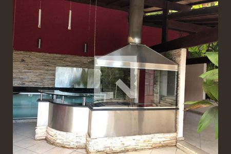 Casa à venda com 3 quartos, 220m² em Pendotiba, Niterói