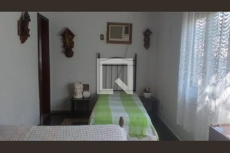 Casa à venda com 5 quartos, 208m² em Piratininga, Niterói