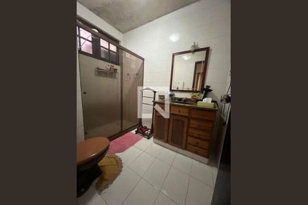 Casa à venda com 4 quartos, 204m² em Piratininga, Niterói