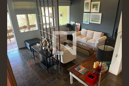 Casa à venda com 4 quartos, 280m² em Pendotiba, Niterói