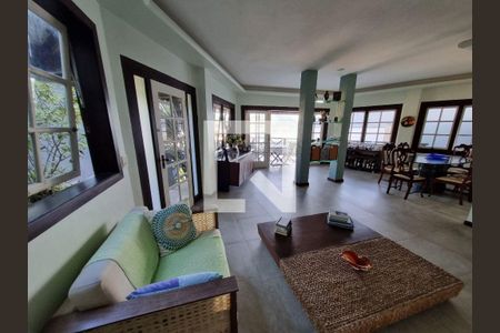 Casa à venda com 5 quartos, 262m² em São Francisco, Niterói