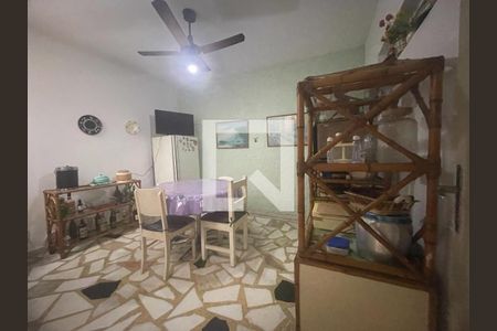 Casa à venda com 3 quartos, 249m² em São Francisco, Niterói