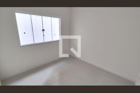 Casa à venda com 3 quartos, 118m² em Maravista, Niterói