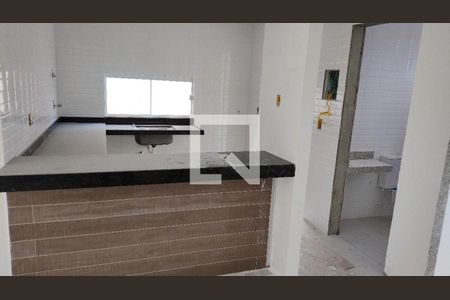 Casa à venda com 3 quartos, 118m² em Maravista, Niterói