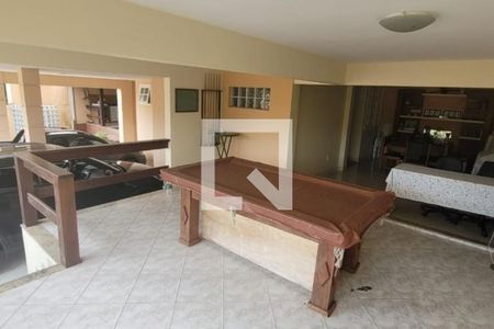 Casa à venda com 5 quartos, 274m² em Maria Paula, Niterói