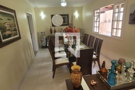 Casa à venda com 5 quartos, 274m² em Maria Paula, Niterói