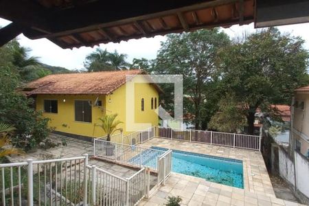 Casa à venda com 2 quartos, 200m² em Maravista, Niterói