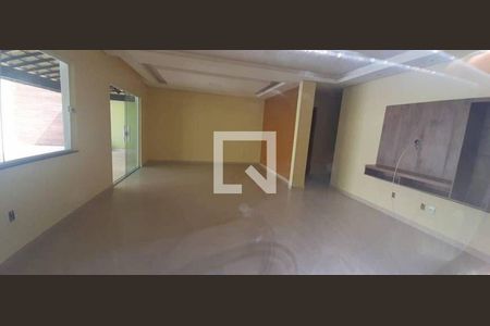 Casa à venda com 3 quartos, 403m² em Piratininga, Niterói