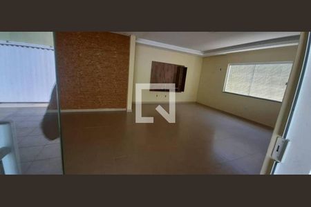 Casa à venda com 3 quartos, 403m² em Piratininga, Niterói