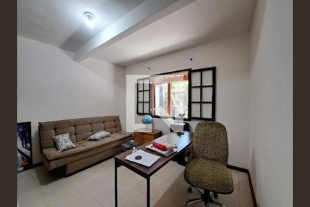 Casa à venda com 4 quartos, 207m² em Engenho do Mato, Niterói