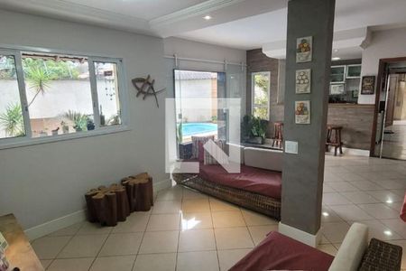 Casa à venda com 3 quartos, 143m² em São Francisco, Niterói