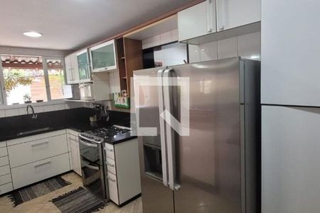 Casa à venda com 143m², 3 quartos e 2 vagas