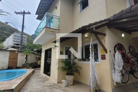 Casa à venda com 143m², 3 quartos e 2 vagas